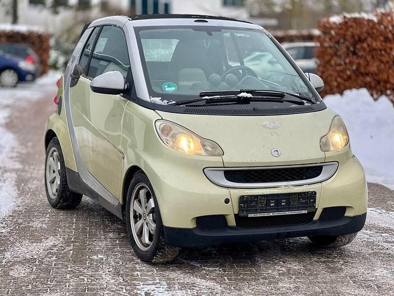 Grün Gebraucht 2009 Smart ForTwo Cabrio Cabrio | 5.990 € (Fairer Preis) - Bild 1/4