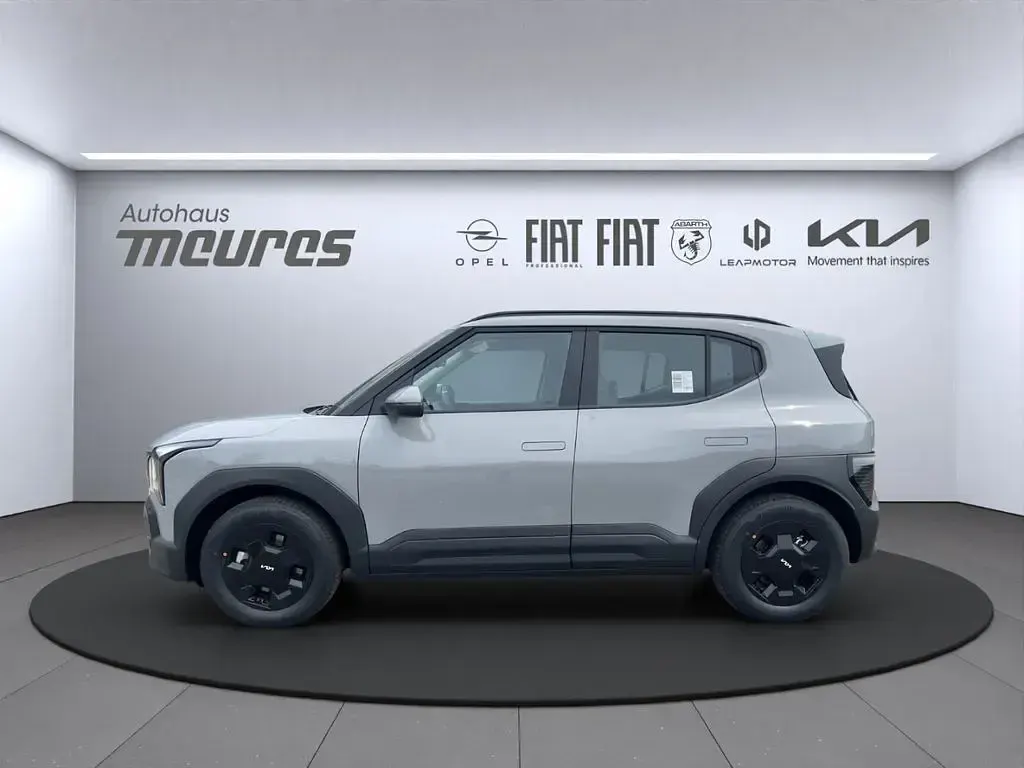 Neu Kia EV2 Air 108 kW (147 PS) 2026 Grau SUV