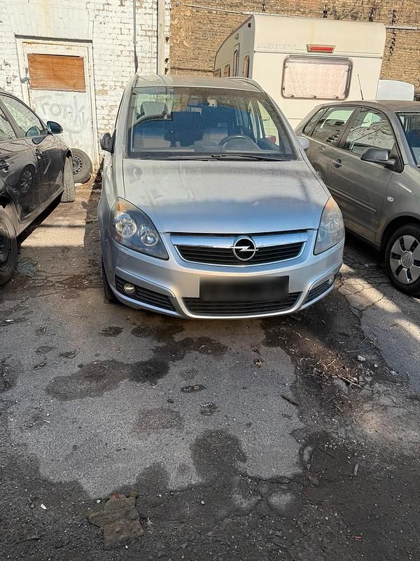 Gebraucht Opel Zafira 2005 Silber Van / Kleinbus