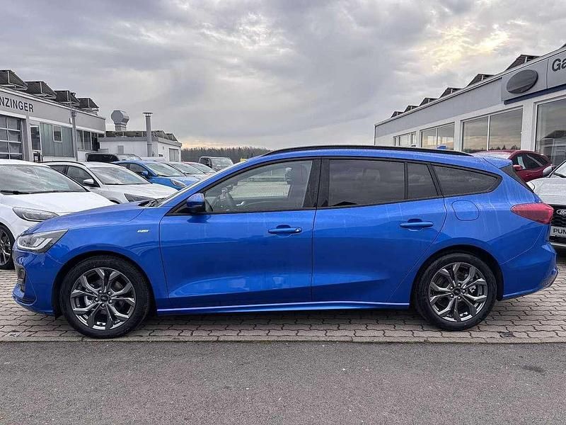 Neu Ford Focus ST-Line X 155 PS (114 kW) 2025 Desert island blue metallic Kombi
