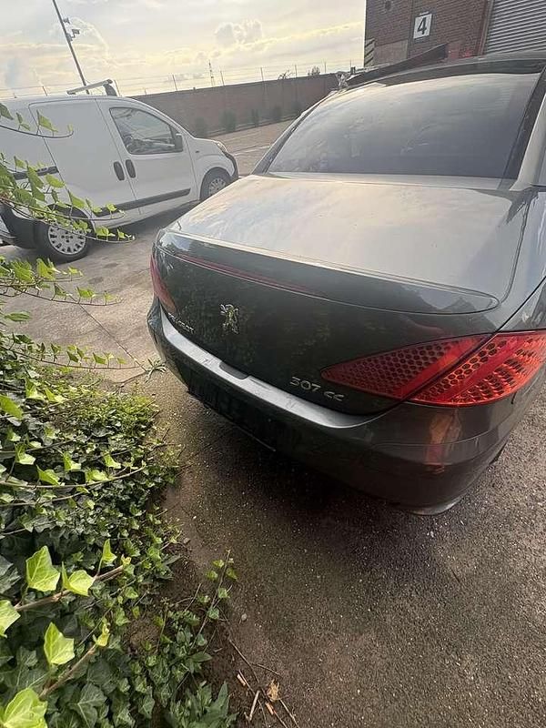 Gebraucht 2005 Peugeot 307 CC Filou Cabrio | 2.100 € (Guter Preis) - Bild 1/4