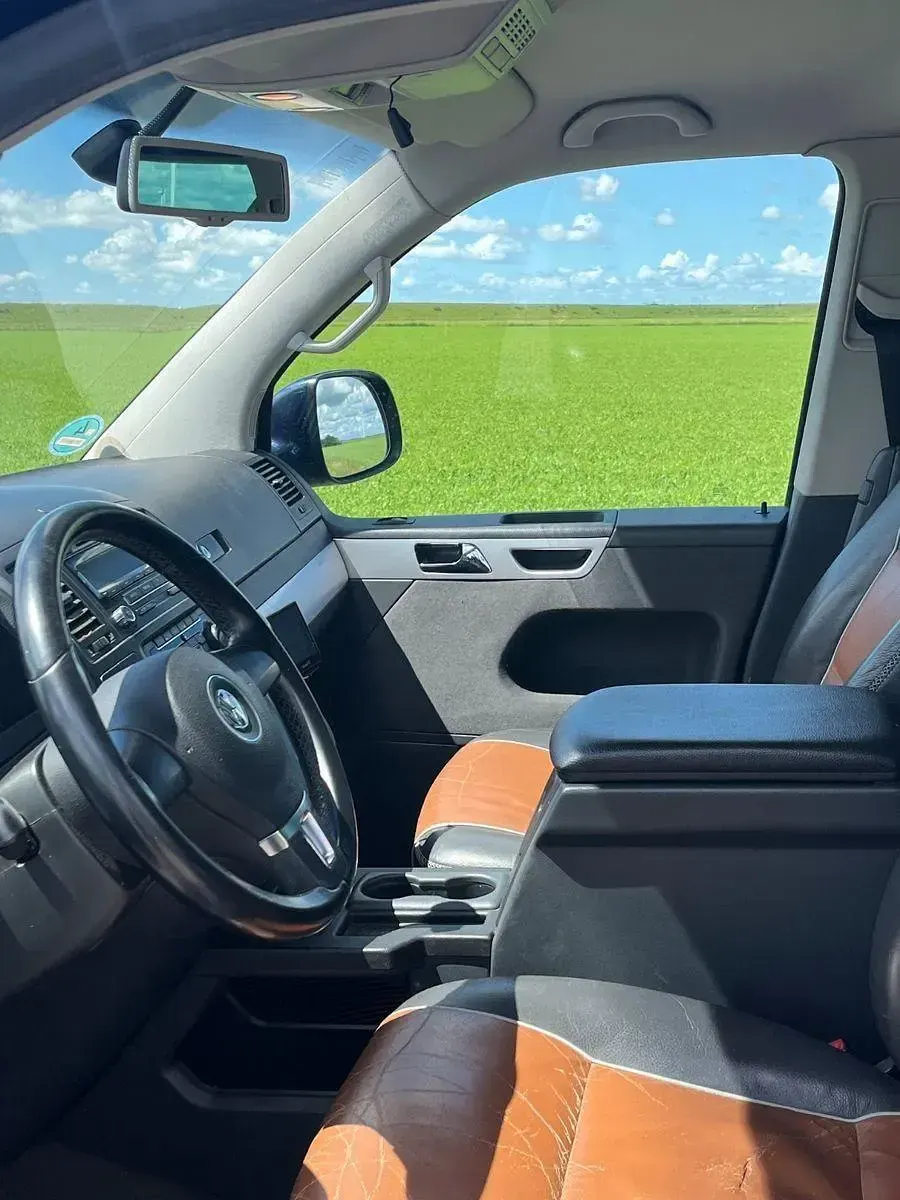 Gebraucht VW Multivan PanAmericana 179 PS (131 kW) 2011 Blau Van / Kleinbus