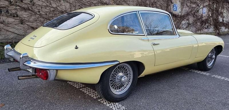 Usata Jaguar E-Type 209 CV (153 kW) 1969 Giallo Coupé