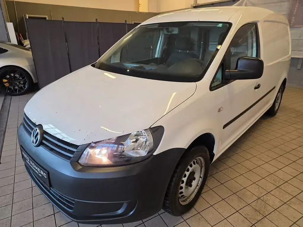 Usado VW Caddy 102 HP (75 kW) 2014 Branco Monovolume