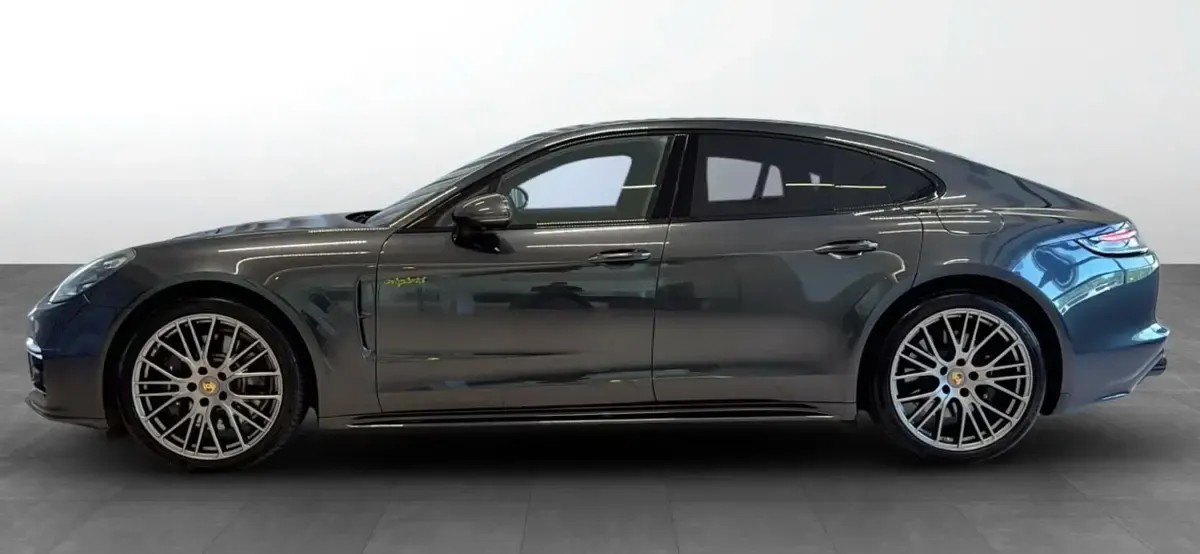 Gebraucht Porsche Panamera 4 E-Hybrid Platinum Edition 460 PS (338 kW) 2022 Vulkangrau Kleinwagen