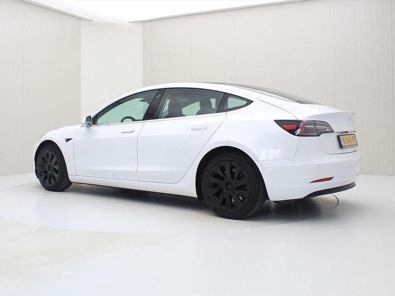 Gebraucht Tesla Model 3 Standard Range 225 kW (306 PS) 2020 Weiß Limousine