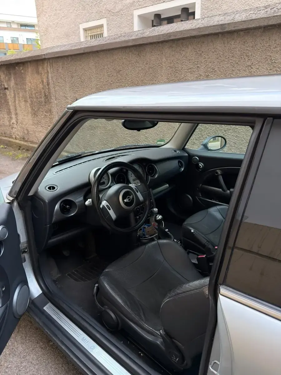 Gebraucht Mini Cooper 90 PS (66 kW) 2005 Silber Kleinwagen