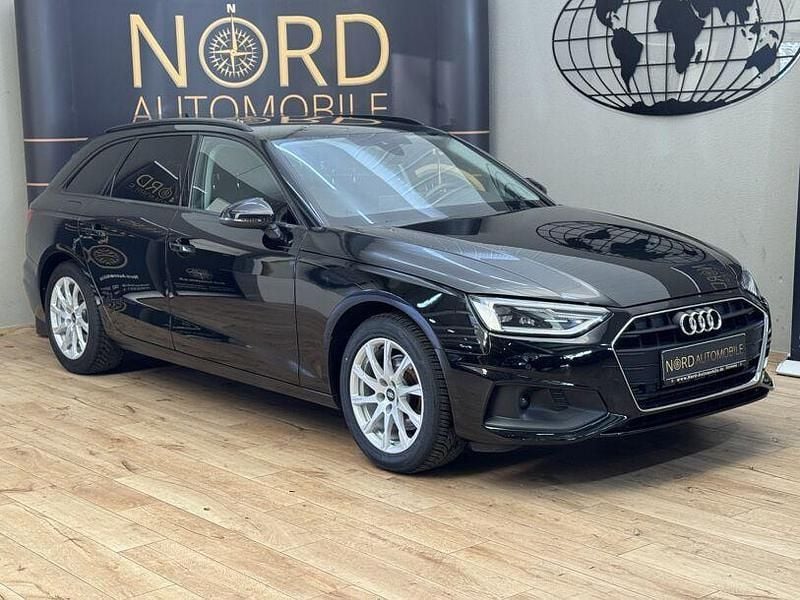 Gebraucht Audi A4 150 PS (110 kW) 2022 Mythosschwarz metall (metallic) Kombi