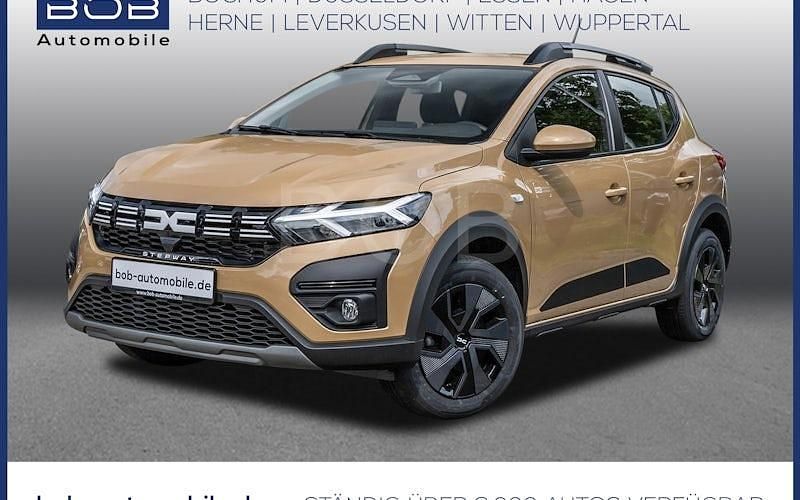 Beige Gebraucht 2025 Dacia Sandero Expression Kleinwagen | 19.333 € (Fairer Preis) - Bild 1/4