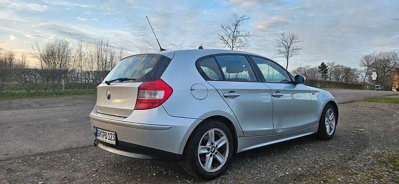 Gebraucht BMW 116 116 PS (85 kW) 2005 Silber Kleinwagen