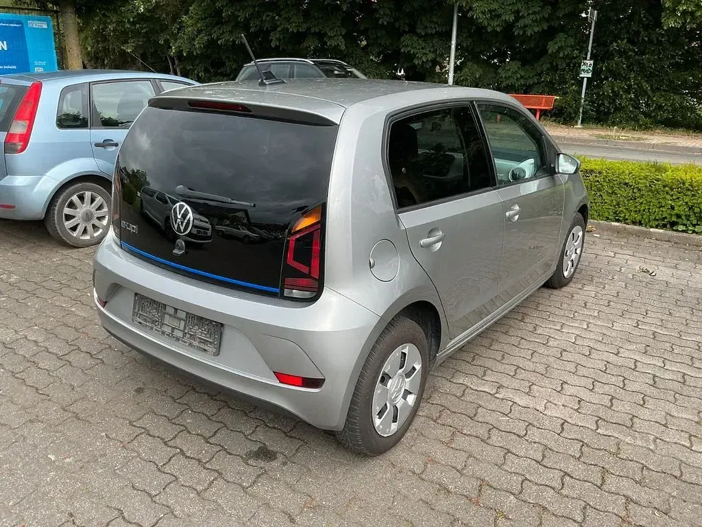 Gebraucht VW e-up! Style 61 kW (83 PS) 2022 Silber Kleinwagen
