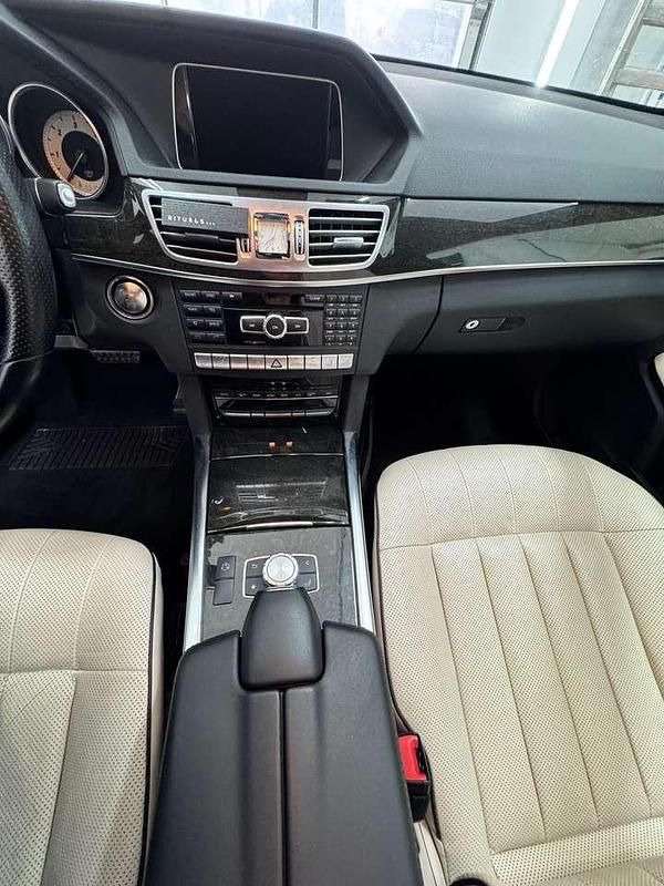 Gebraucht 2014 Mercedes E250 Kombi | 17.500 € (Etwas zu teuer) - Bild 1/4