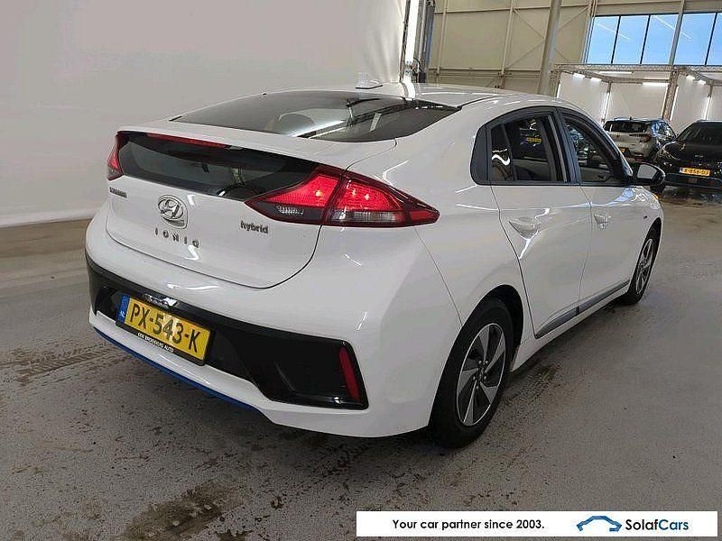 Gebraucht Hyundai Ioniq 105 PS (77 kW) 2017 Weiß Kleinwagen