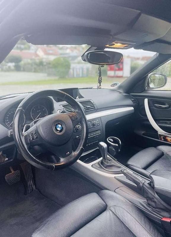 Gebraucht BMW 123 Cabriolet M Sport 204 PS (150 kW) 2012 Weiß Cabrio