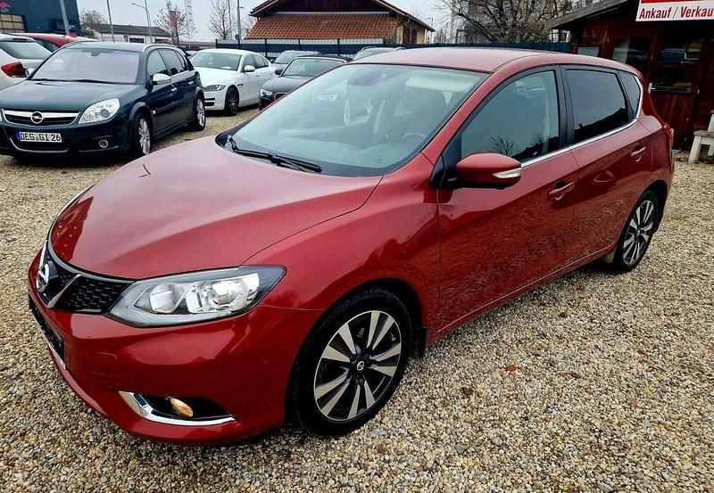 Rot Gebraucht 2016 Nissan Pulsar Tekna Limousine | 8.790 € (Guter Preis) - Bild 1/4