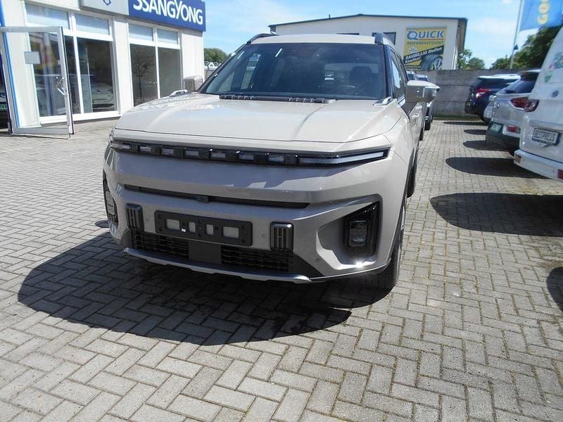 Beige Gebraucht 2024 Ssangyong (KGM) Torres EVX SUV | 42.822 € - Bild 1/4