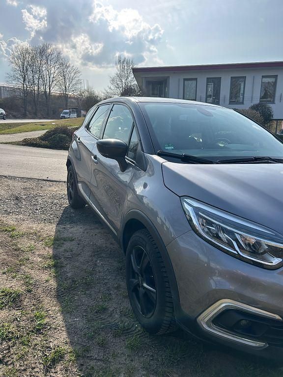 Gebraucht Renault Captur Intens 90 PS (66 kW) 2019 Grau SUV