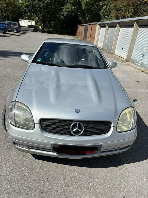 Silber Gebraucht 1997 Mercedes 230 Cabrio | 5.300 € - Bild 1/4
