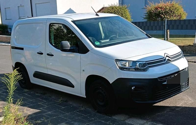 Weiß Gebraucht 2019 Citroën Berlingo Van / Kleinbus | 7.450 € - Bild 1/4