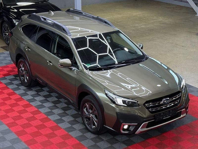 Grün Gebraucht 2022 Subaru Outback Active SUV | 32.895 € (Fairer Preis) - Bild 1/4