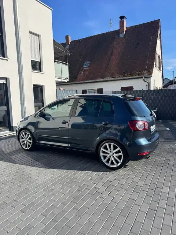 Używany VW Golf Plus Cross Highline 140 KM (102 kW) 2009 Niebieski Minivan