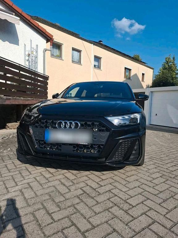 Schwarz Gebraucht 2019 Audi A1 Sportback S-Line Kleinwagen | 20.490 € (Guter Preis) - Bild 1/4