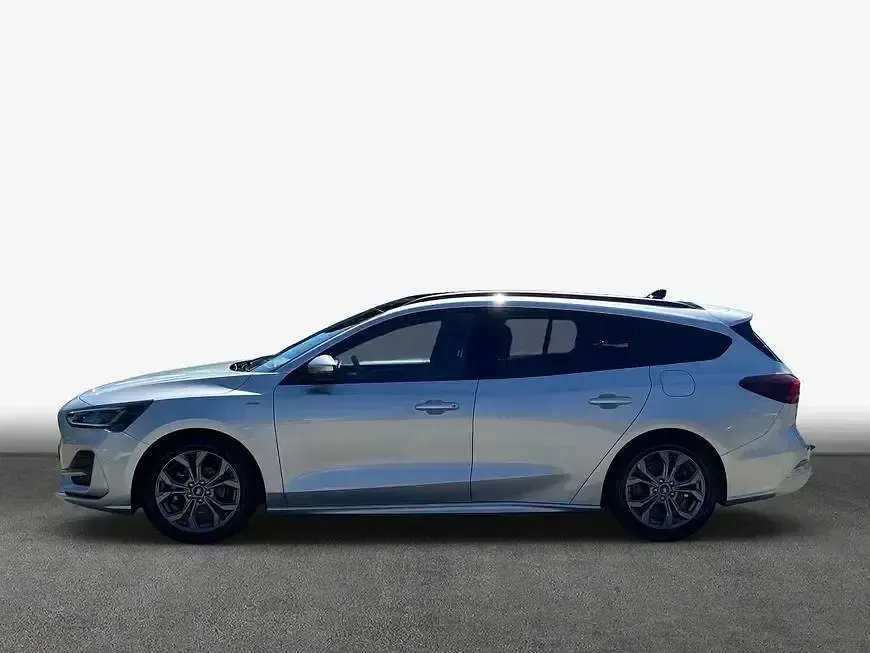 Gebraucht Ford Focus ST-Line X 155 PS (114 kW) 2024 Silber Kombi