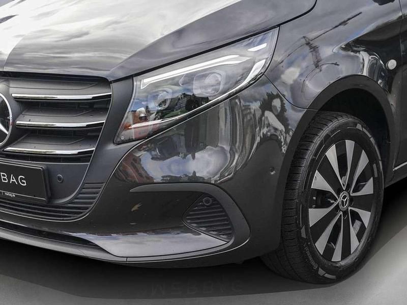 Gebraucht Mercedes Vito 190 PS (139 kW) 2025 Graphitgrau Van