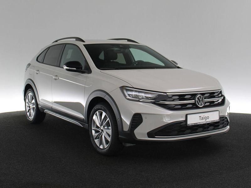 Neu VW Taigo R-line 116 PS (85 kW) 2025 Grau SUV
