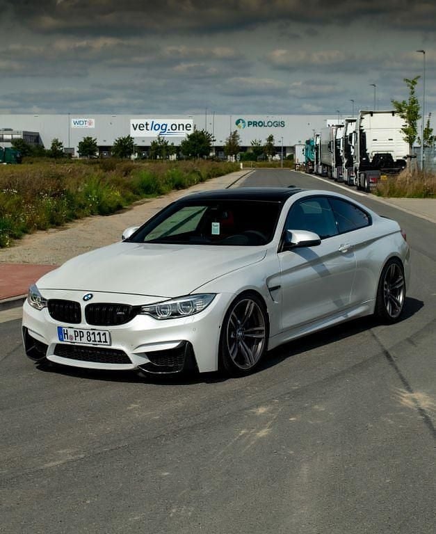 Weiß Gebraucht 2015 BMW M4 M Sport Coupé | 39.990 € (Superpreis) - Bild 1/4