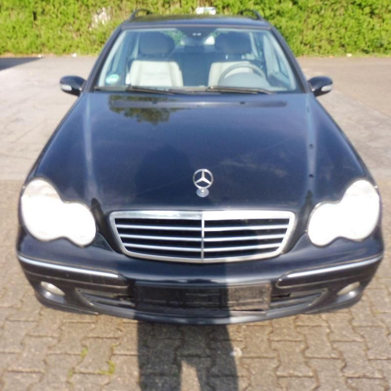 Schwarz Gebraucht 2007 Mercedes C200 Elegance Kombi | 3.300 € (Fairer Preis) - Bild 1/4