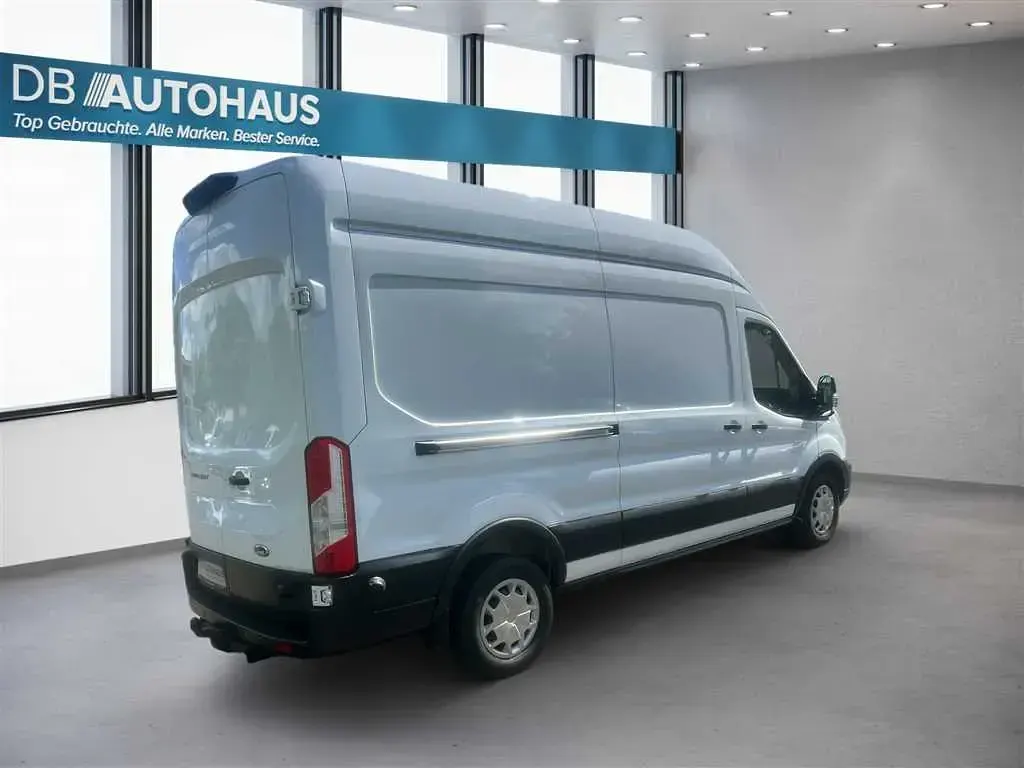 Gebraucht Ford Transit Trend 131 PS (96 kW) 2020 Weiß Van