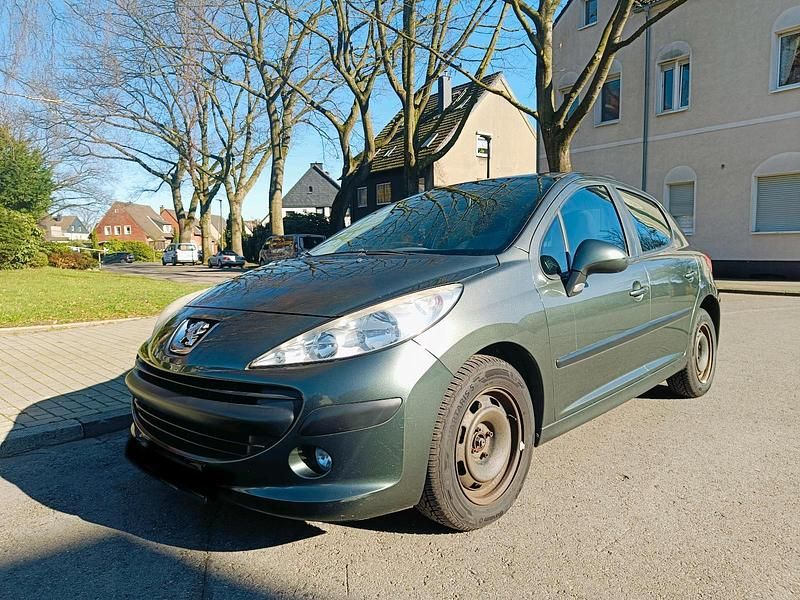 Gebraucht Peugeot 207 95 PS (69 kW) 2009 Grau Kleinwagen