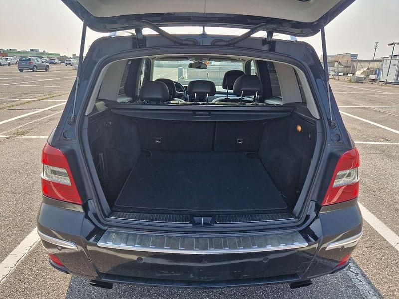 Gebraucht Mercedes 320 224 PS (164 kW) 2010 Schwarz Kombi