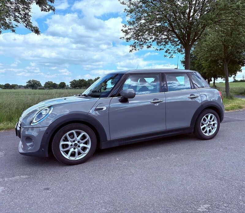 Grau Gebraucht 2019 Mini ONE Kleinwagen | 12.500 € (Guter Preis) - Bild 1/4
