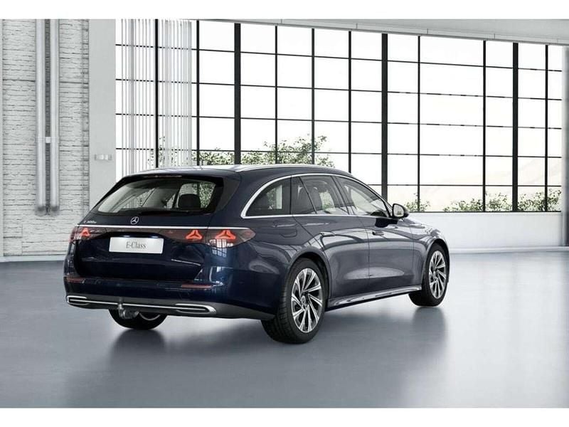 Gebraucht Mercedes E300 Avantgarde 204 PS (150 kW) 2025 Blau metalliclack nautikblau Kombi