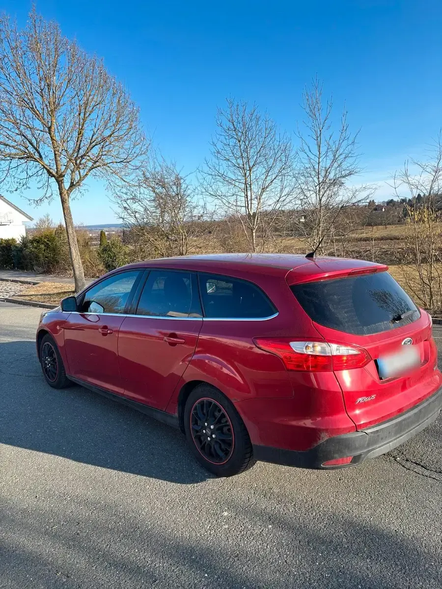 Usata Ford Focus 150 CV (110 kW) 2012 Rosso Station wagon