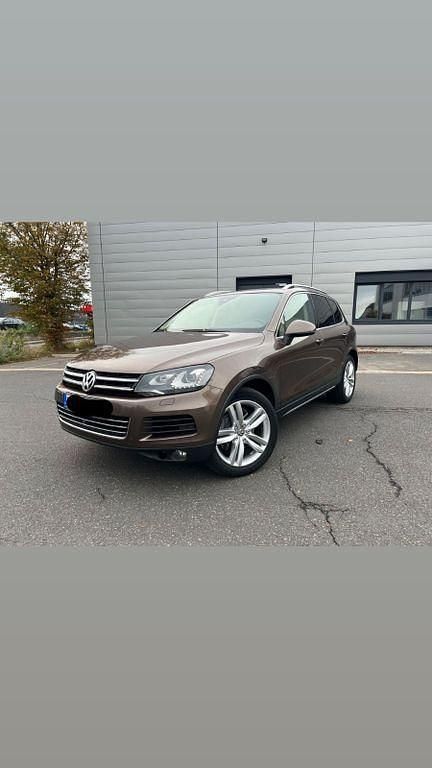 Braun Gebraucht 2011 VW Touareg SUV | 16.900 € (Etwas zu teuer) - Bild 1/4