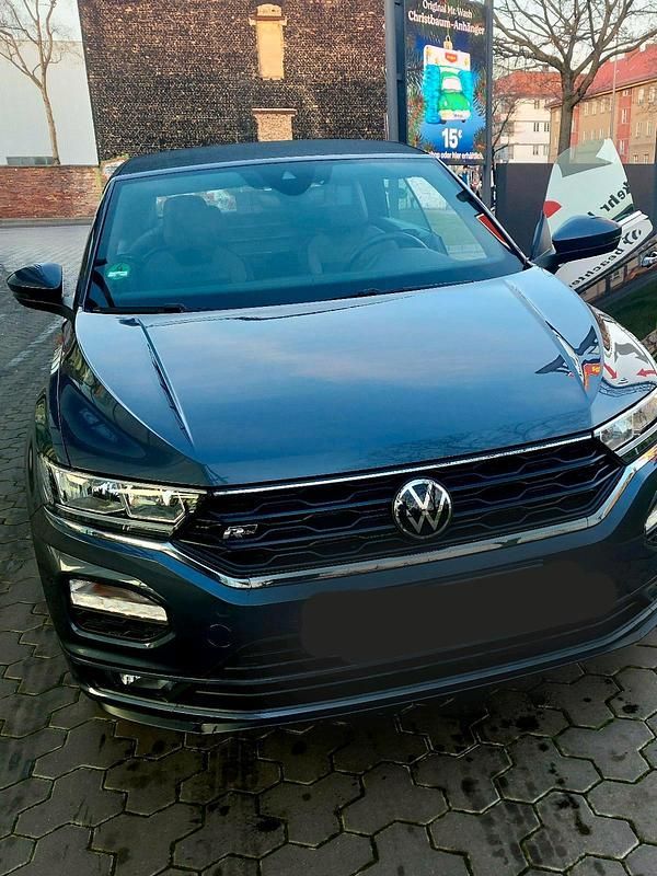 Grau Gebraucht 2021 VW 181 R-line SUV | 27.990 € - Bild 1/4