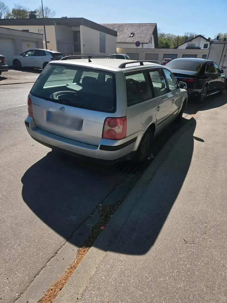 Second-hand VW Passat 101 CP (74 kW) 2005 Argintiu Break