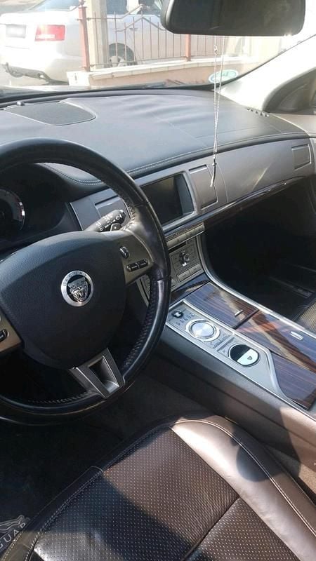 Gebraucht Jaguar XF 275 PS (202 kW) 2010 Schwarz Limousine