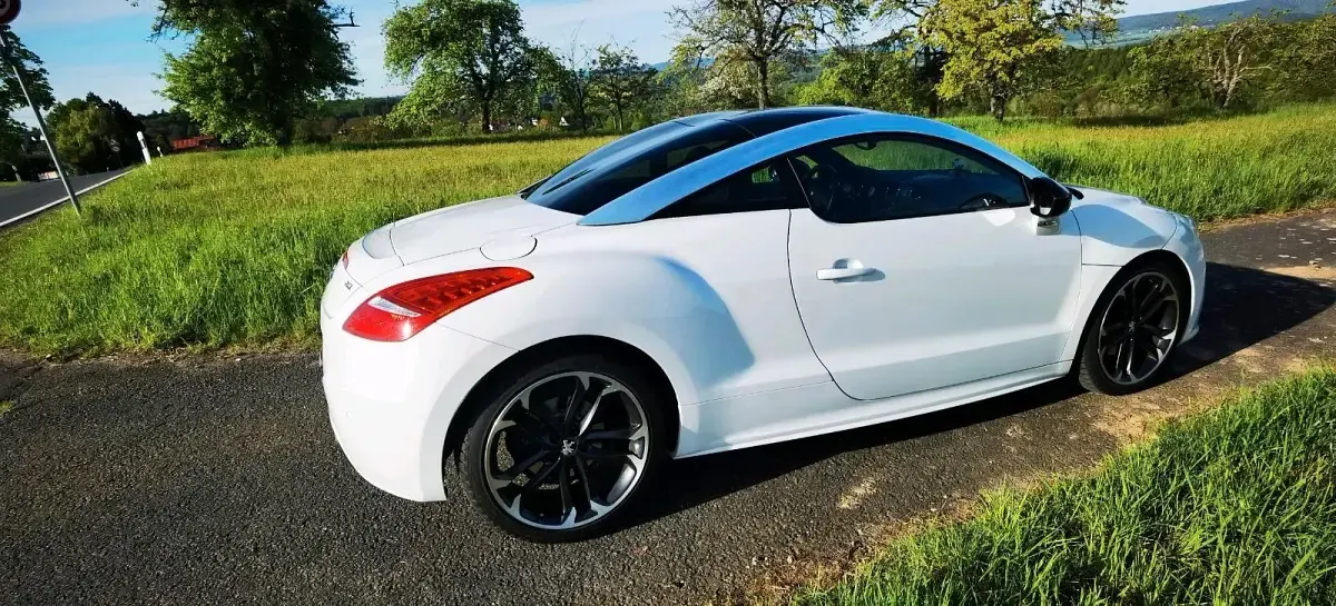 Gebraucht Peugeot RCZ 156 PS (114 kW) 2012 Weiß Coupé