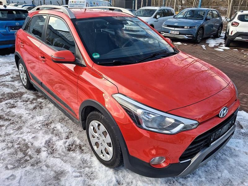 Gebraucht Hyundai i20 Active 101 PS (74 kW) 2019 Rot Kleinwagen