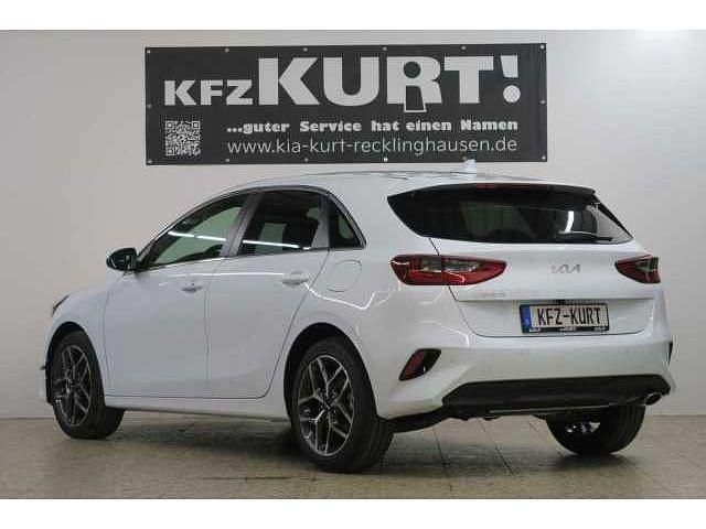 Neu Kia Ceed Style 140 PS (102 kW) 2025 Kleinwagen