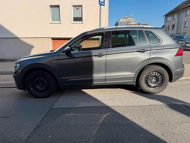 Gebraucht VW Tiguan Join 150 PS (110 kW) 2018 Grau SUV