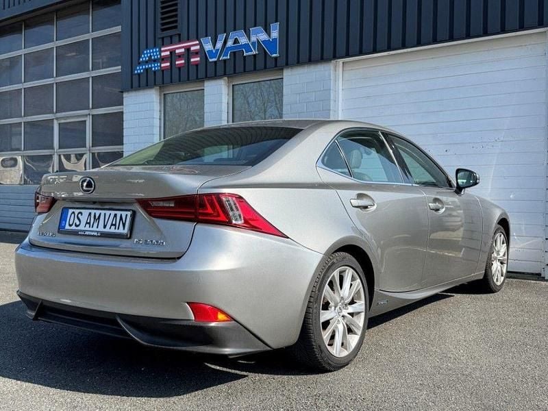 Gebraucht Lexus IS300h 181 PS (133 kW) 2013 Grau Limousine
