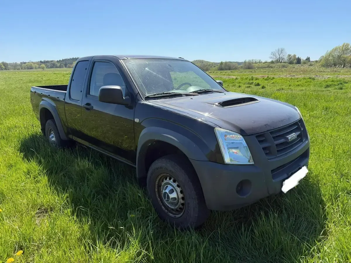 Gebraucht Isuzu D-Max 136 PS (100 kW) 2008 Schwarz Pickup