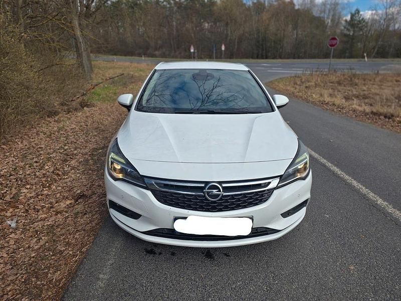 Gebraucht Opel Astra 136 PS (100 kW) 2015 Weiß Limousine