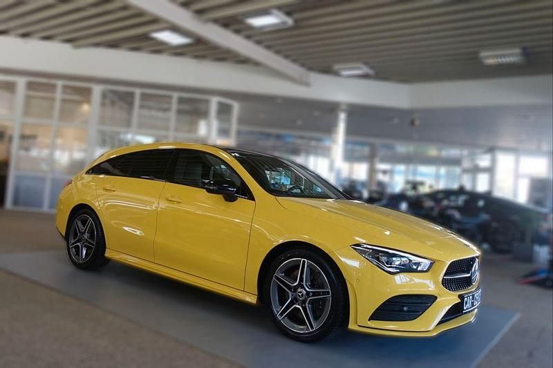 Gelb Gebraucht 2020 Mercedes CLA220 Shooting Brake AMG Kombi | 25.750 € (Fairer Preis) - Bild 1/4