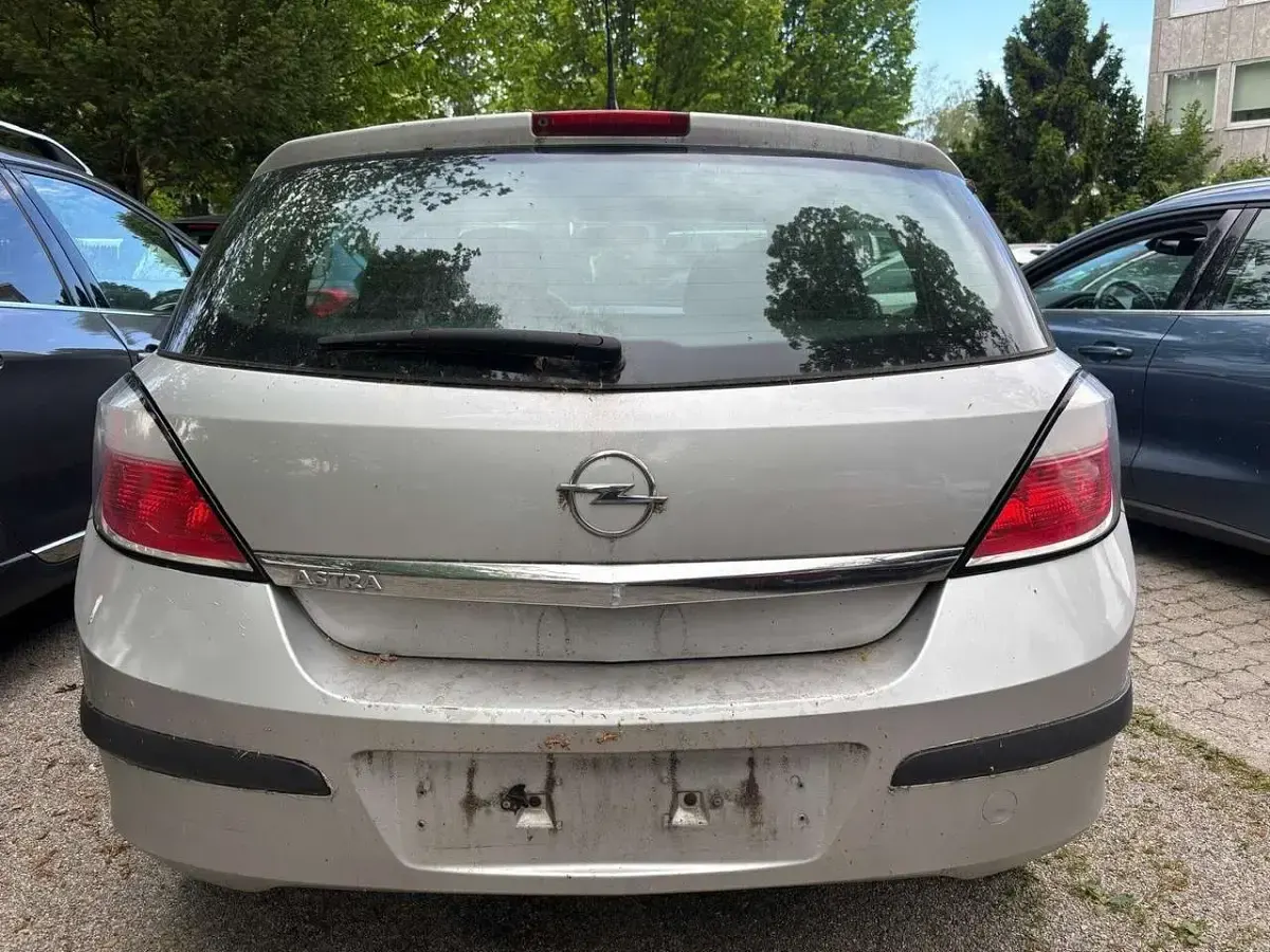 Occasion Opel Astra Basis 90 ch (66 kW) 2006 Argent Citadine
